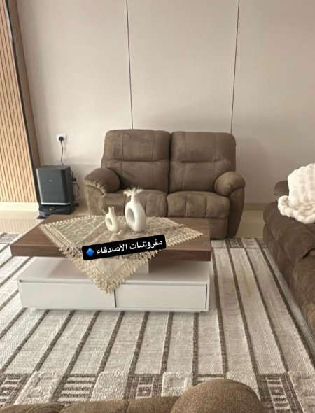 طاولة وسط بسعر{500} شيكل