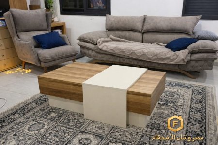 طاولة وسط بسعر{500} شيكل