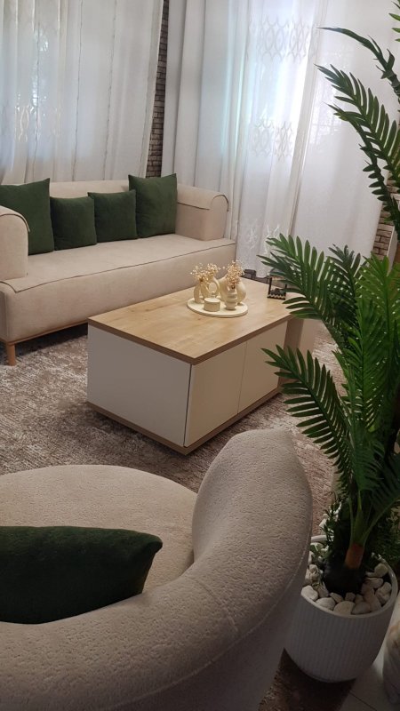 طاولة وسط بسعر{500} شيكل